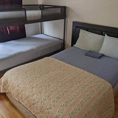 Vancouver Backpacker House Burnaby Extérieur photo