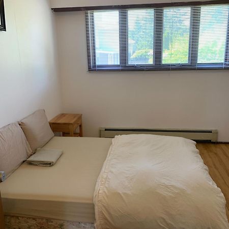 Vancouver Backpacker House Burnaby Extérieur photo