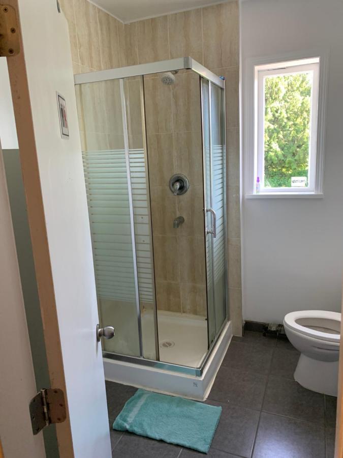 Vancouver Backpacker House Burnaby Extérieur photo