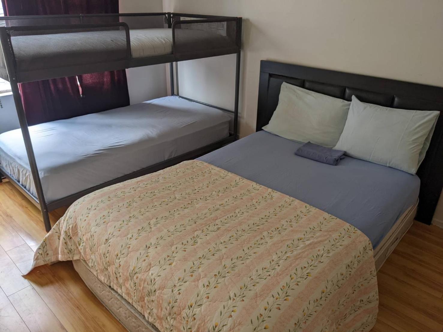 Vancouver Backpacker House Burnaby Extérieur photo