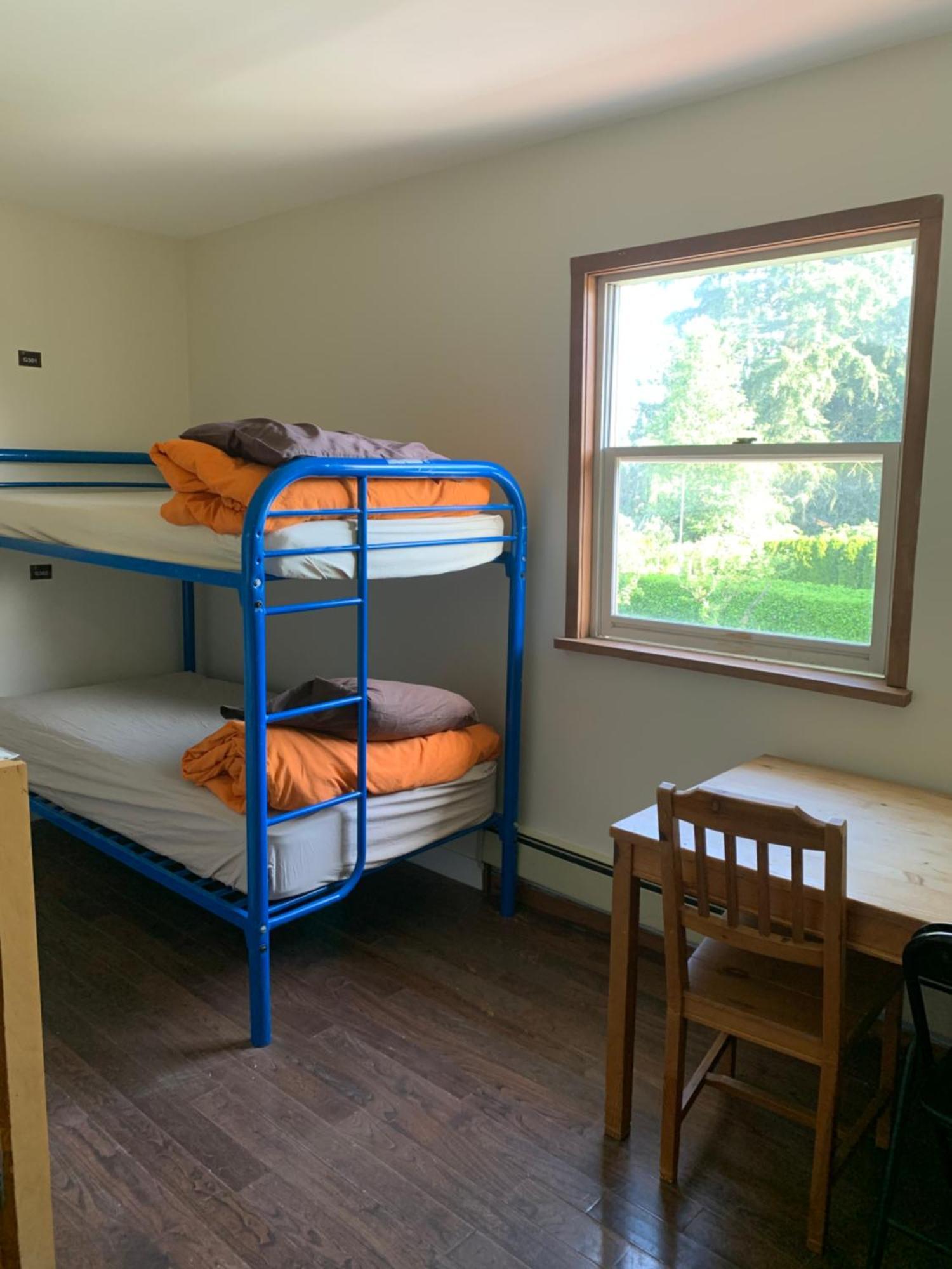 Vancouver Backpacker House Burnaby Extérieur photo
