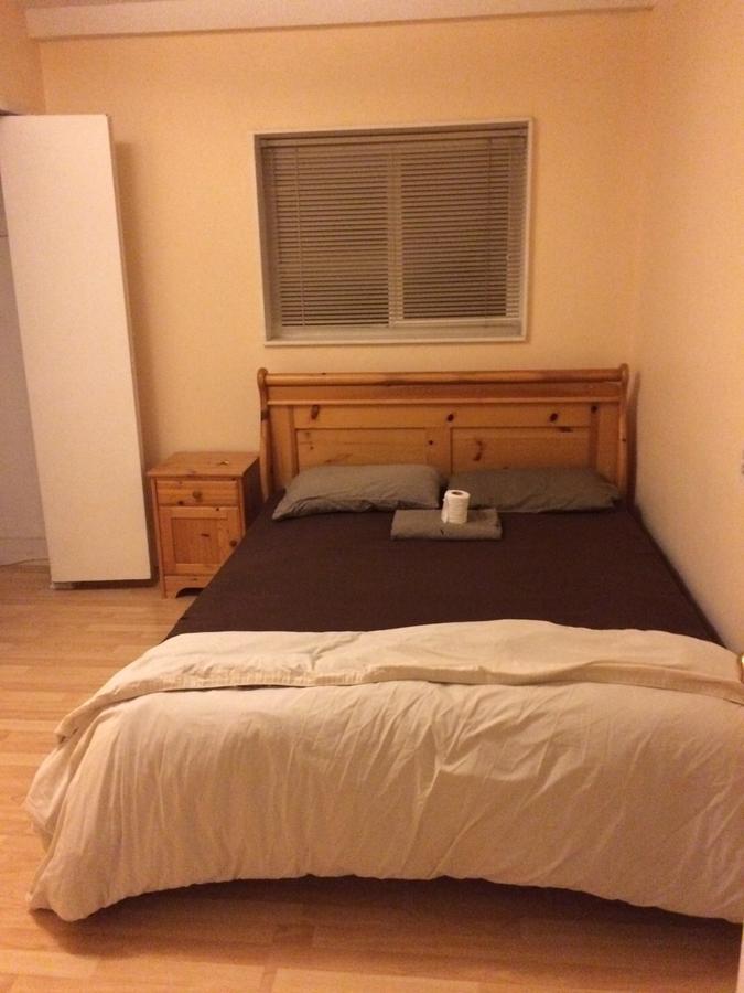 Vancouver Backpacker House Burnaby Extérieur photo